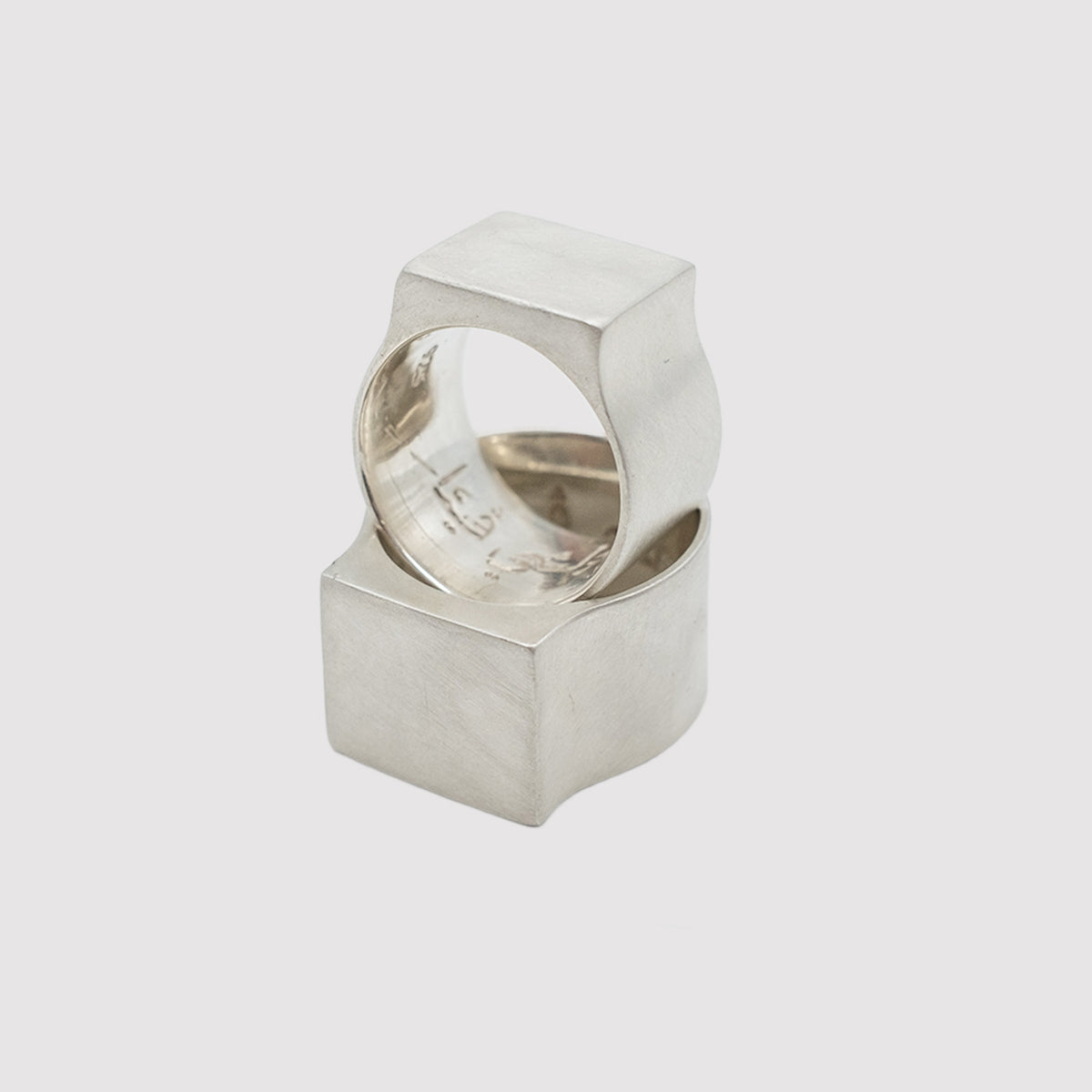 M-R25 Signet Ring Andalus