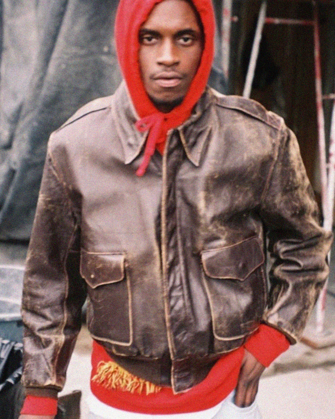 Good Taste, Bad Credit. Hedonism over savings.